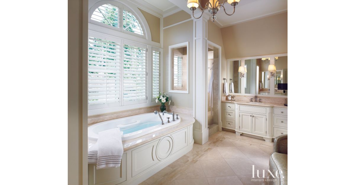 Large Neutral Traditional Bathroom - Luxe Interiors + Design
