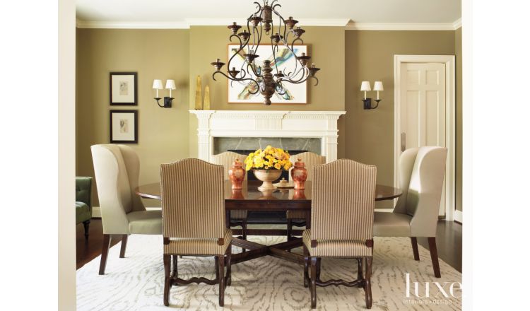 Neutral Transitional Dining Room | Luxe Interiors + Design