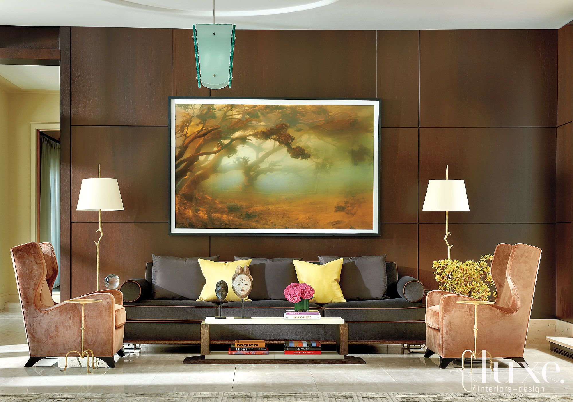 A Transitional Lake Forest Home With A Rich Material