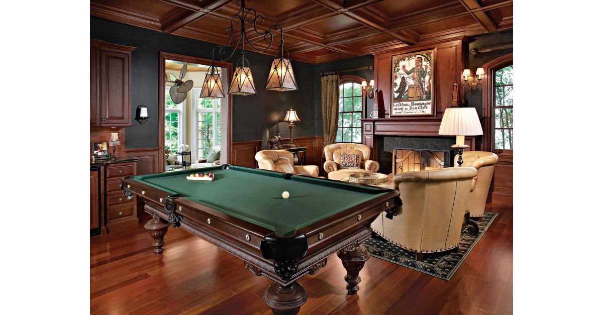 traditional-wooden-billiard-room-luxe-interiors-design