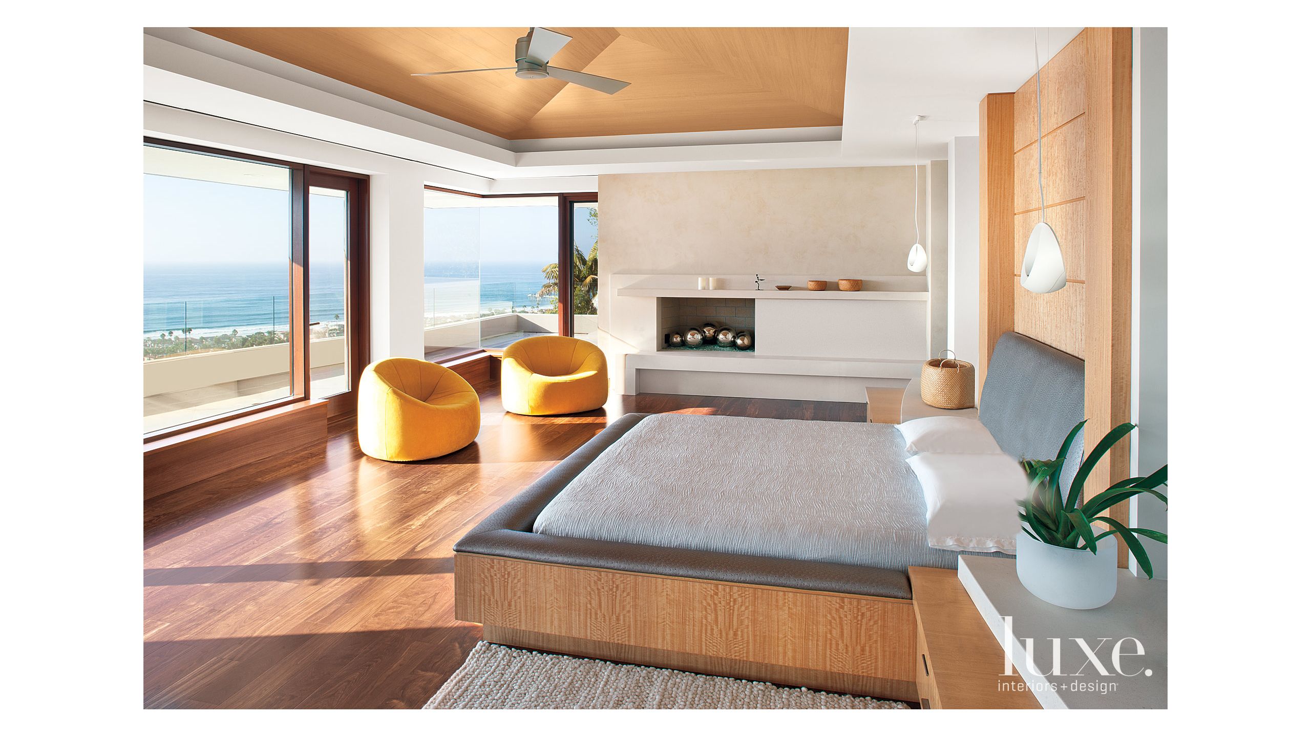A Contemporary La Jolla Home With Sweeping Ocean Views