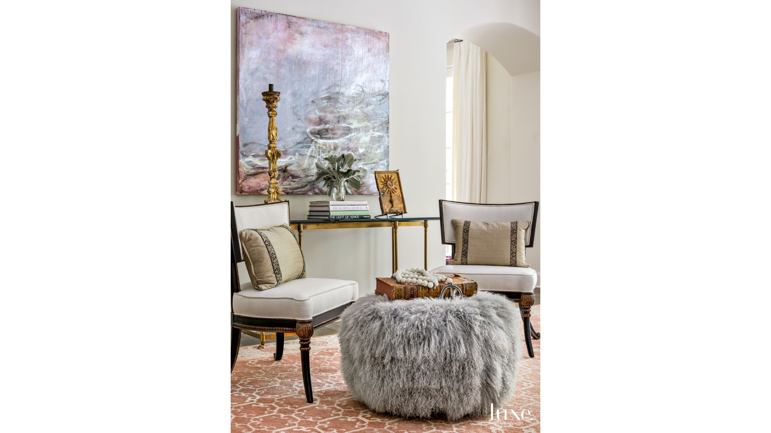 A Transitional Houston Manse With Charming French Style Luxe