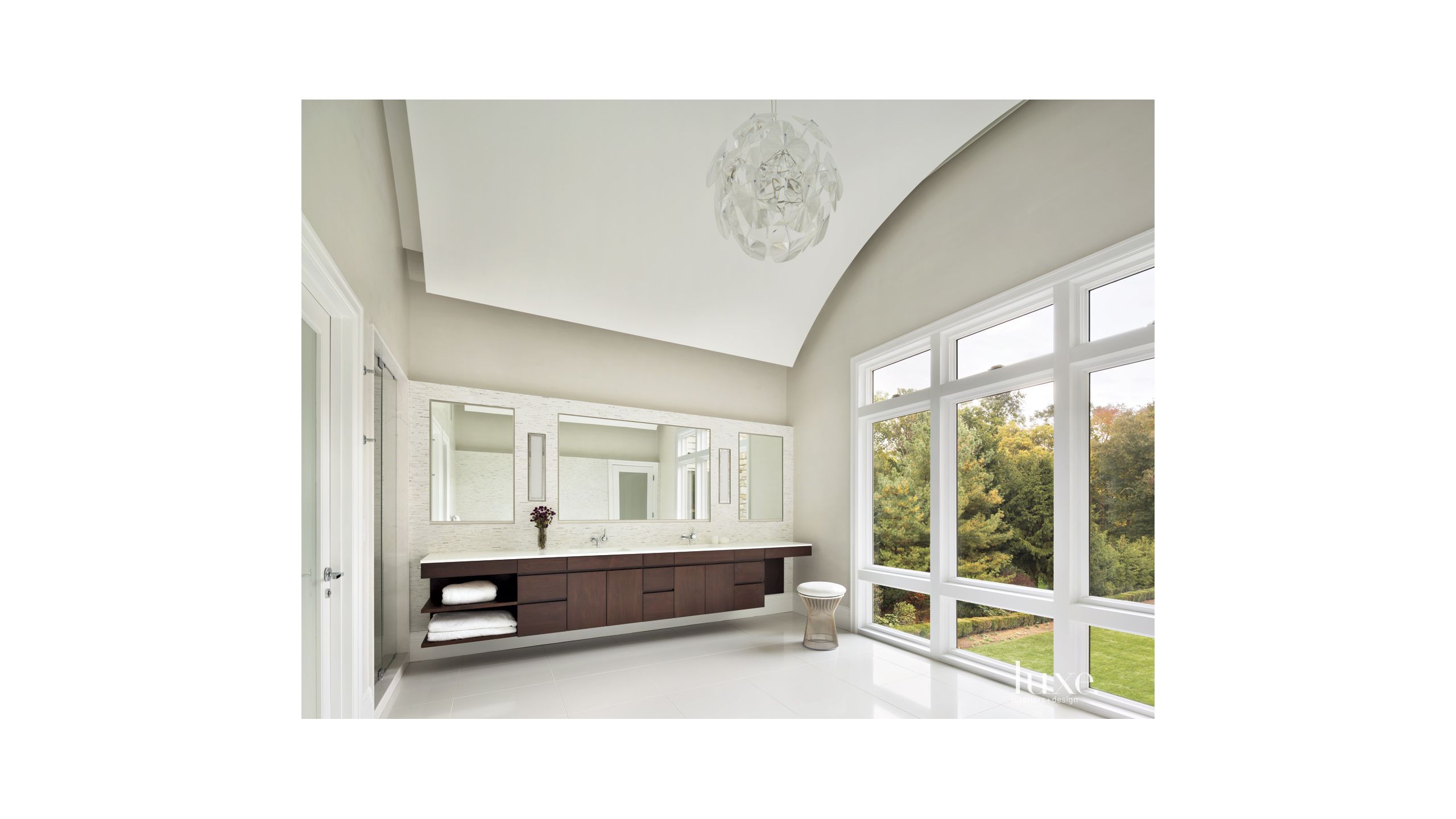 Transitional Neutral Bathroom With Barrel Vaulted Ceiling