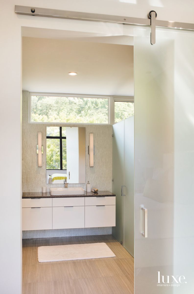 This Modern Austin Home Hides An Amazing Engineering Feat