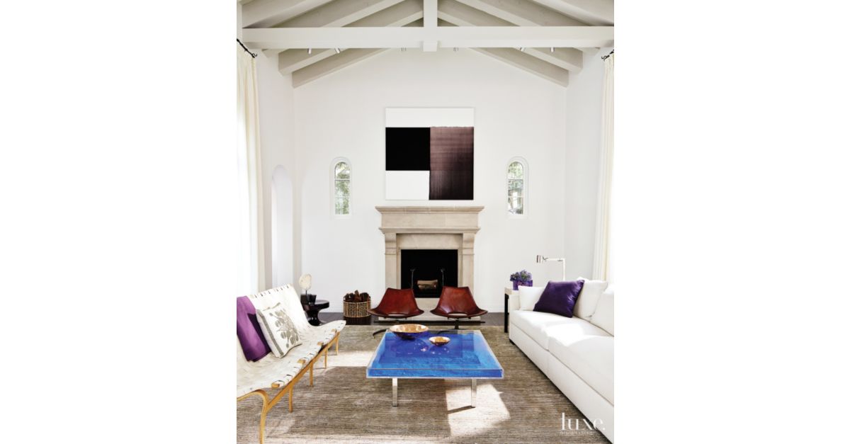 Contemporary White Living Room - Luxe Interiors + Design