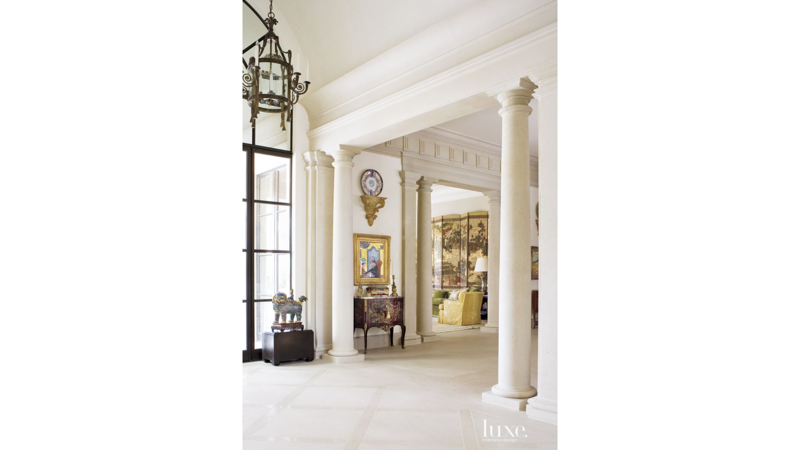 A Traditional Fort Worth Home with Ample Artwork Luxe Interiors + Design