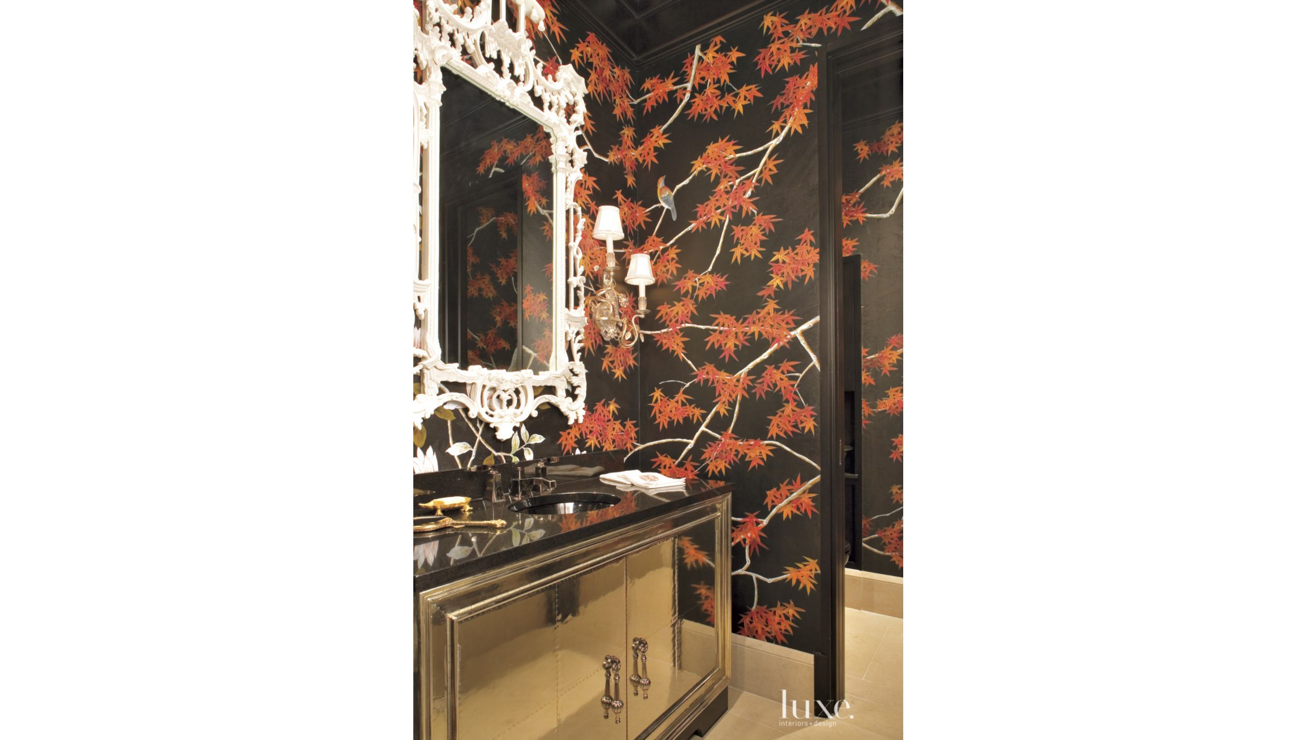 A Traditional Fort Worth Home with Ample Artwork Luxe Interiors + Design